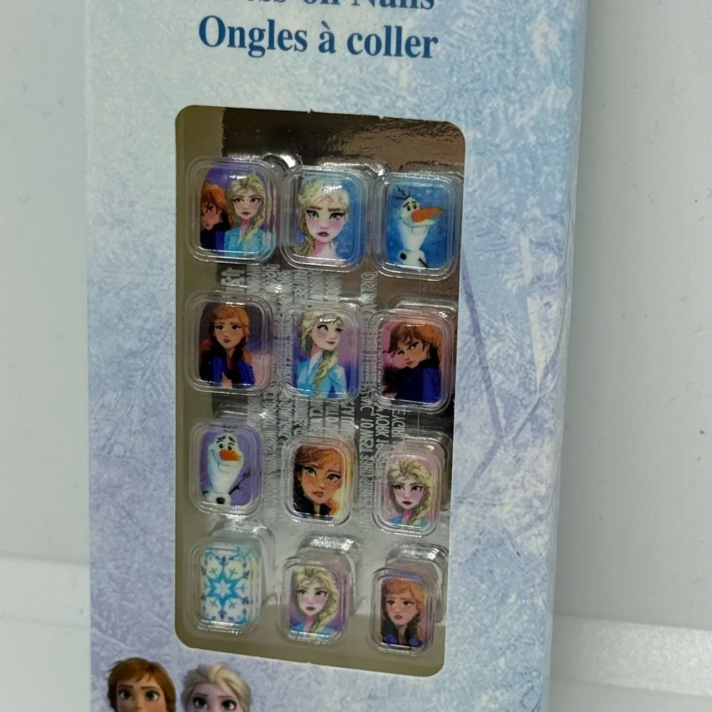 Disney Frozen Press-On Nail Set Elsa Anna Olaf Kids Nails NWT